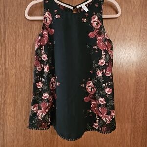 Floral Top - Black and Red